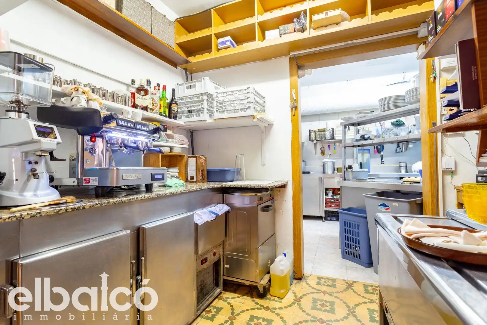 Cocina de Local en venta en Tarragona con Aire acondicionado