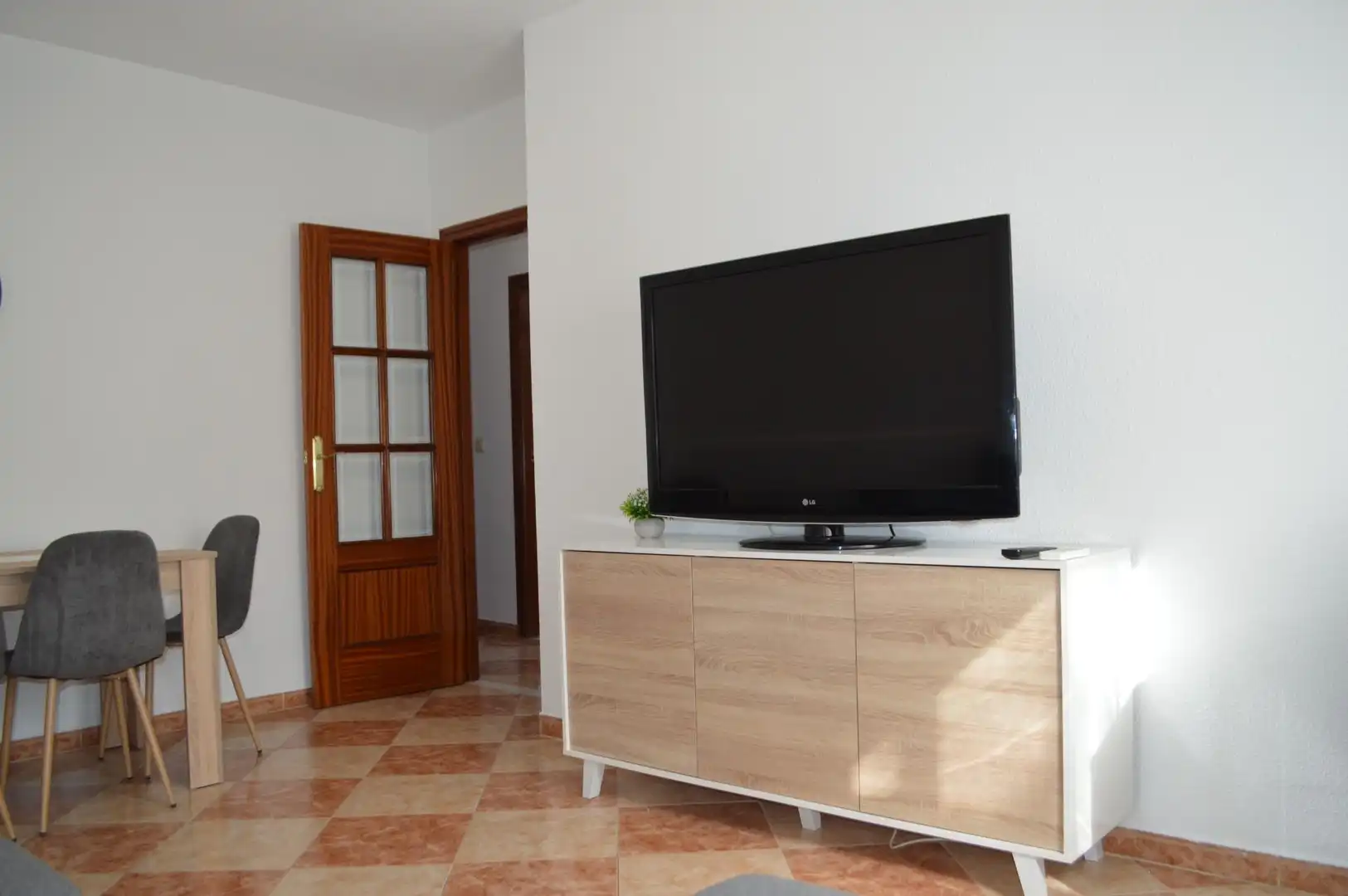 Sala d'estar de Pis de lloguer en Peligros amb Aire condicionat, Calefacció i Moblat
