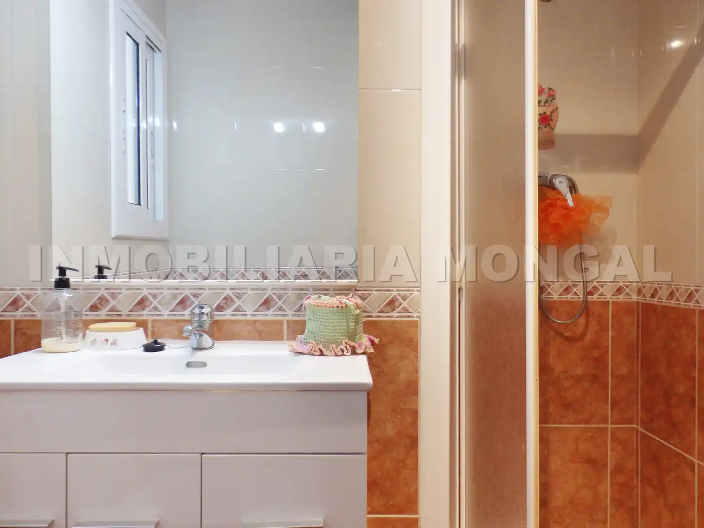 Baño de Piso en venta en Esplugues de Llobregat con Aire acondicionado, Amueblado y Horno