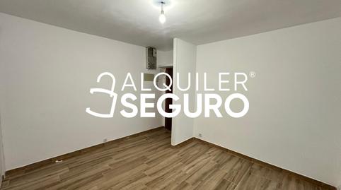 Photo 2 of Flat to rent in Moratalaz, Fontarrón, Madrid