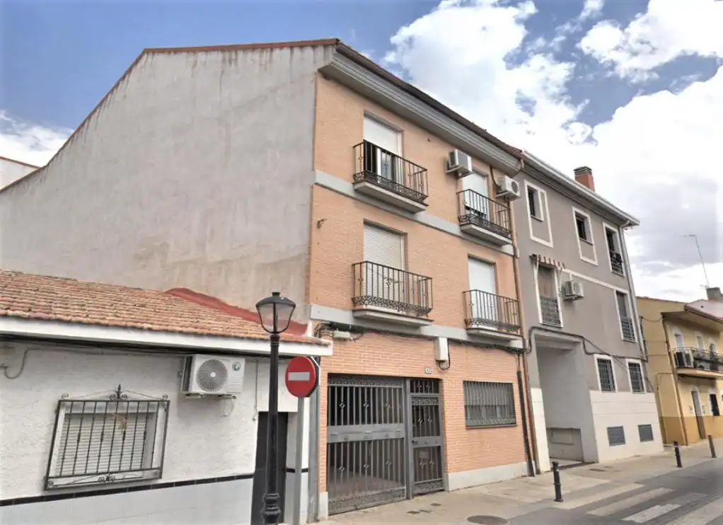 Vista exterior de Garaje en venta en Illescas