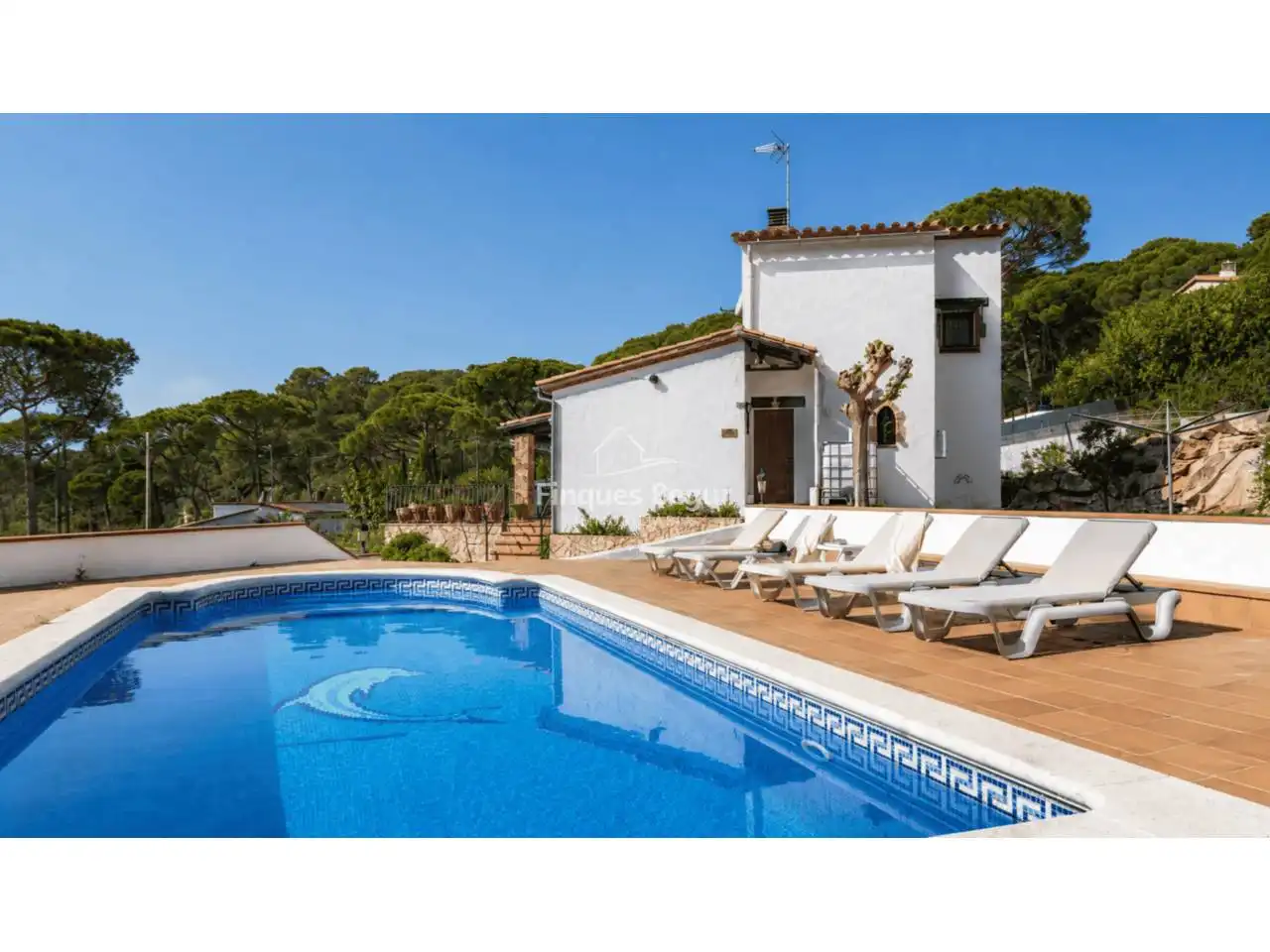 Detached house with pool for sale in Residencial Begur - Esclanyà