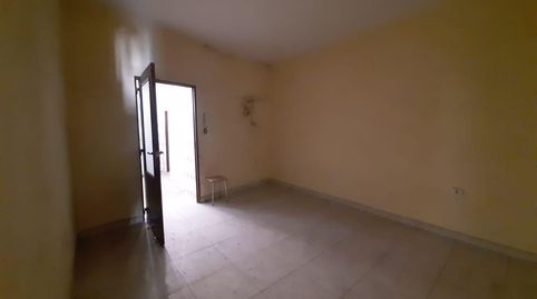 Gran casa de pueblo con terraza en Valdefuentes, imatge 3