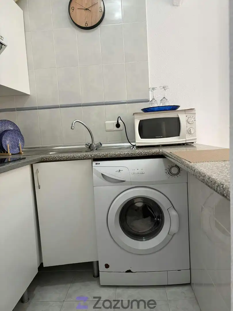 Küche von Wohnung zur Miete in Torrevieja mit Klimaanlage, Heizung und Möbliert