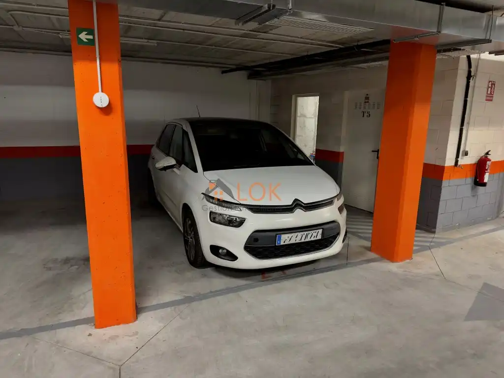 Parking de Piso en venta en Rincón de la Victoria