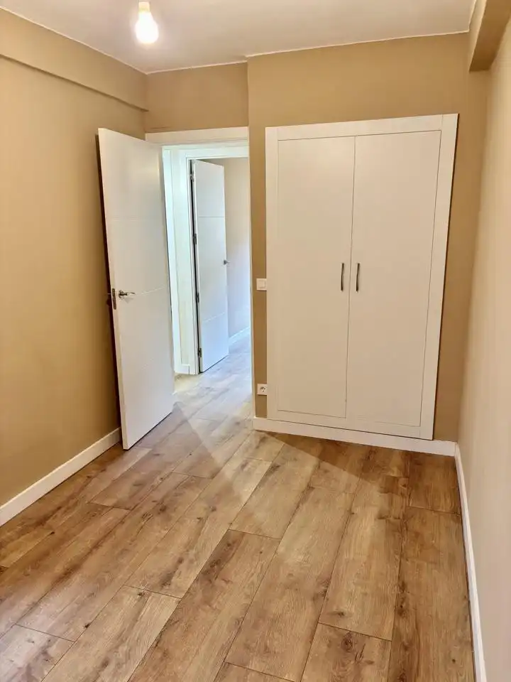 Piso con ascensor en venta en Calle de Eugenia Bueso, imagen 18