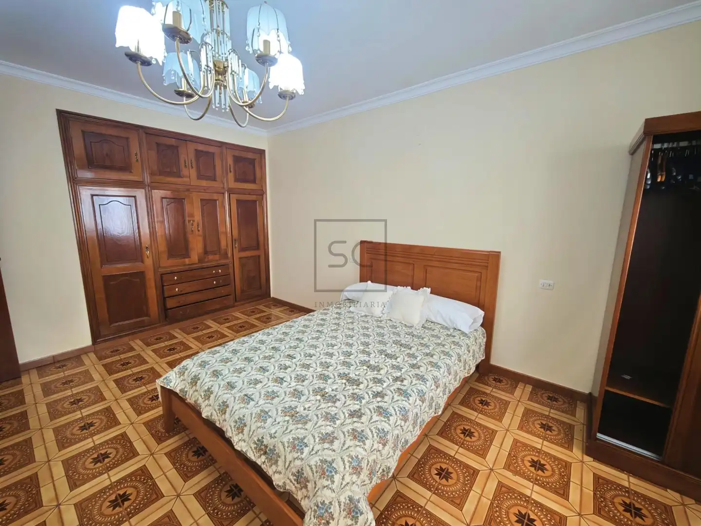 Habitación de Piso en venta en Cedeira con Calefacción