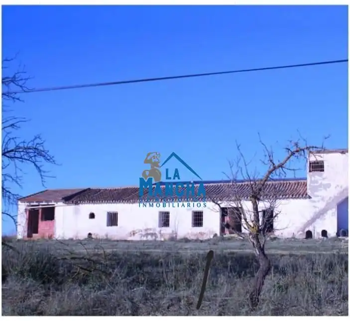 Exterior view of Country homes for sale in Hoya-Gonzalo