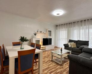 Sala d'estar de Apartament de lloguer en Torrevieja amb Aire condicionat i Terrassa