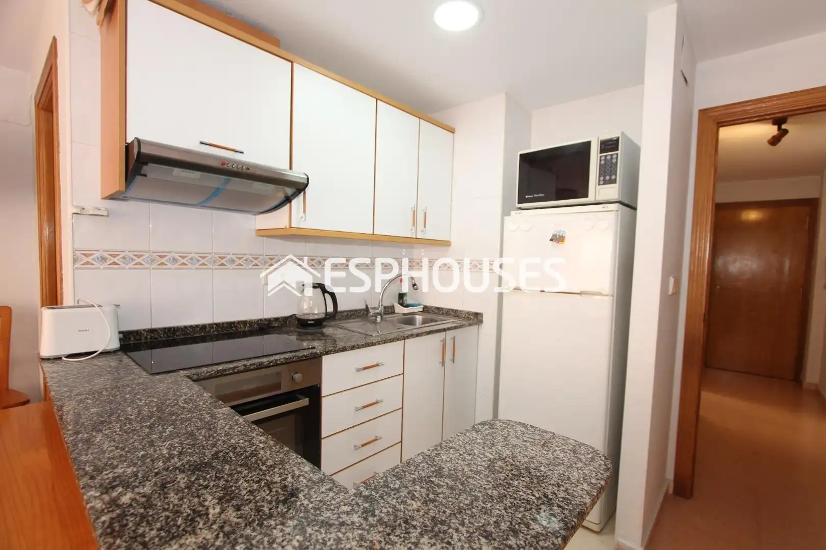 Cocina de Apartamento en venta en Guardamar del Segura con Aire acondicionado, Terraza y Trastero
