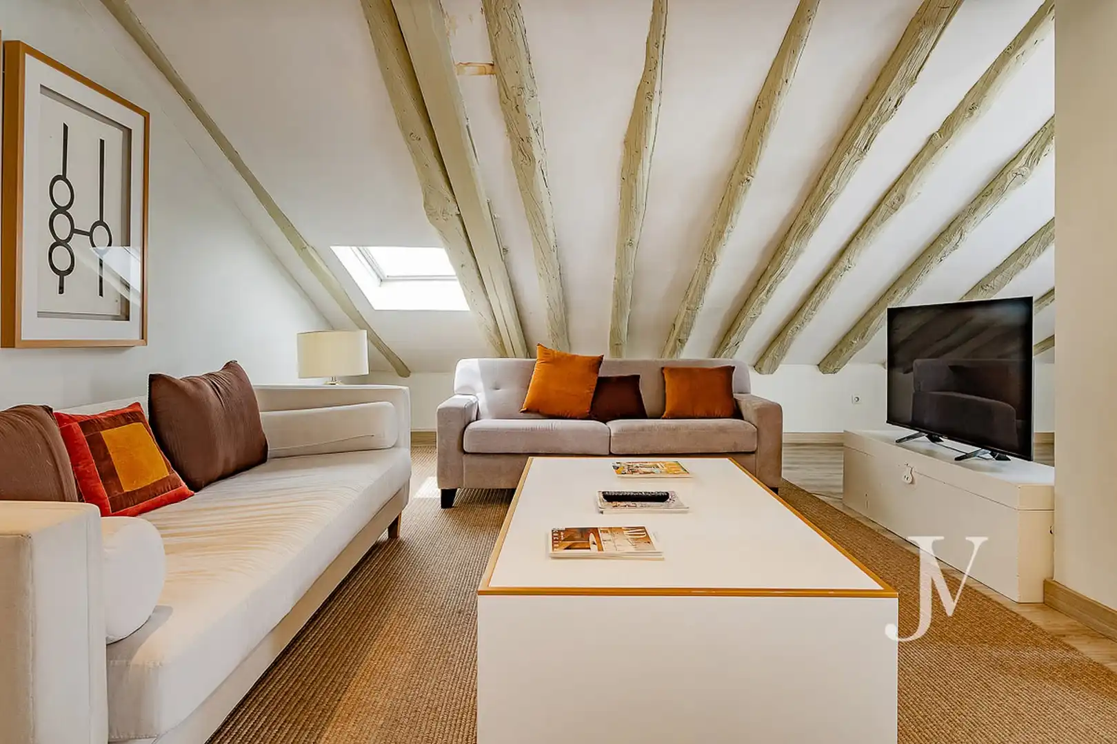 Wohnzimmer von Dachboden zur Miete in Madrid mit Klimaanlage, Heizung und Möbliert