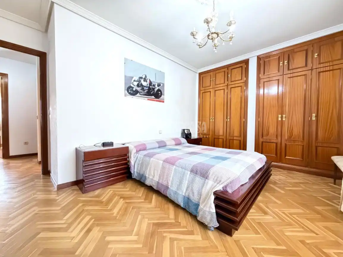 Schlafzimmer von Wohnung zum Verkauf in Alcalá de Henares mit Klimaanlage, Heizung und Parkett