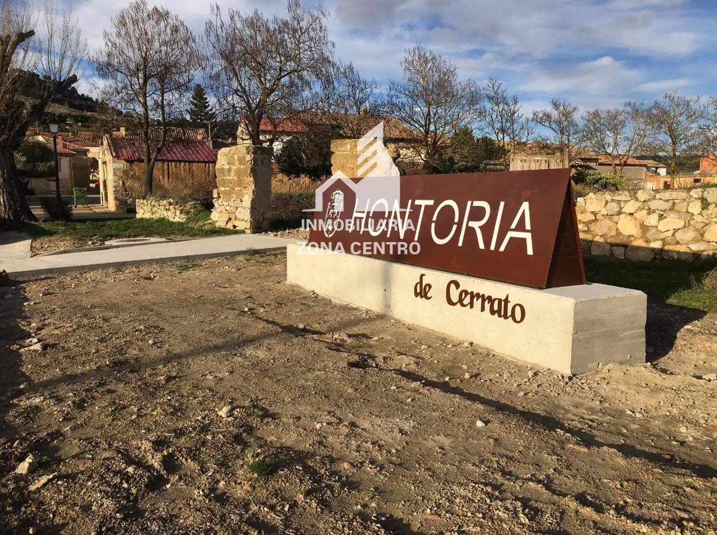 Vista exterior de Casa o chalet en venta en Hontoria de Cerrato con Jardín privado