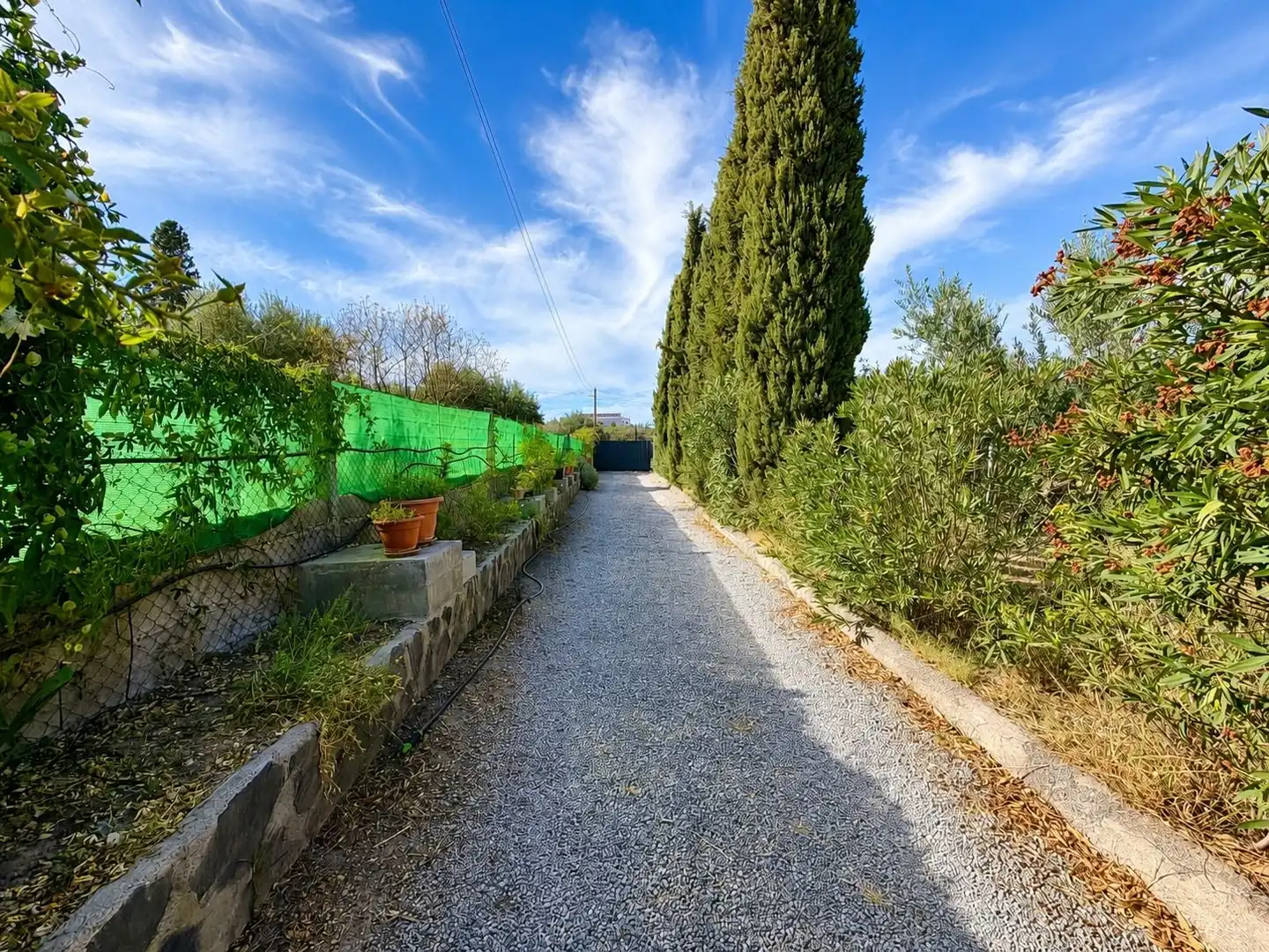 Vista exterior de Finca rústica en venda en Las Gabias amb Jardí privat, Terrassa i Traster