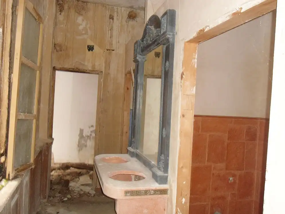 Casa adosada en venda a C/ Ancha , Baza