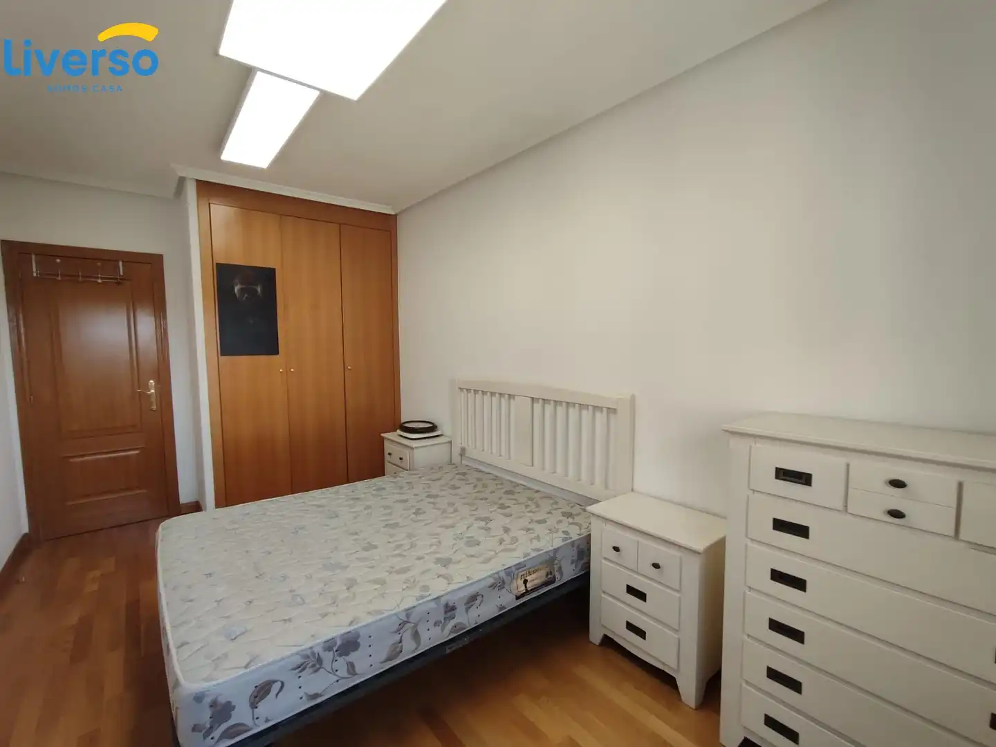 Habitación de Piso de alquiler en Burgos con Calefacción, Trastero y Amueblado