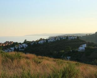 Vista exterior de Residencial en venda en Estepona