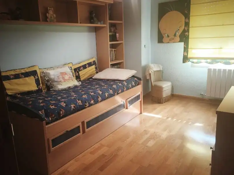 Dormitori de Pis en venda en  Albacete Capital amb Balcó