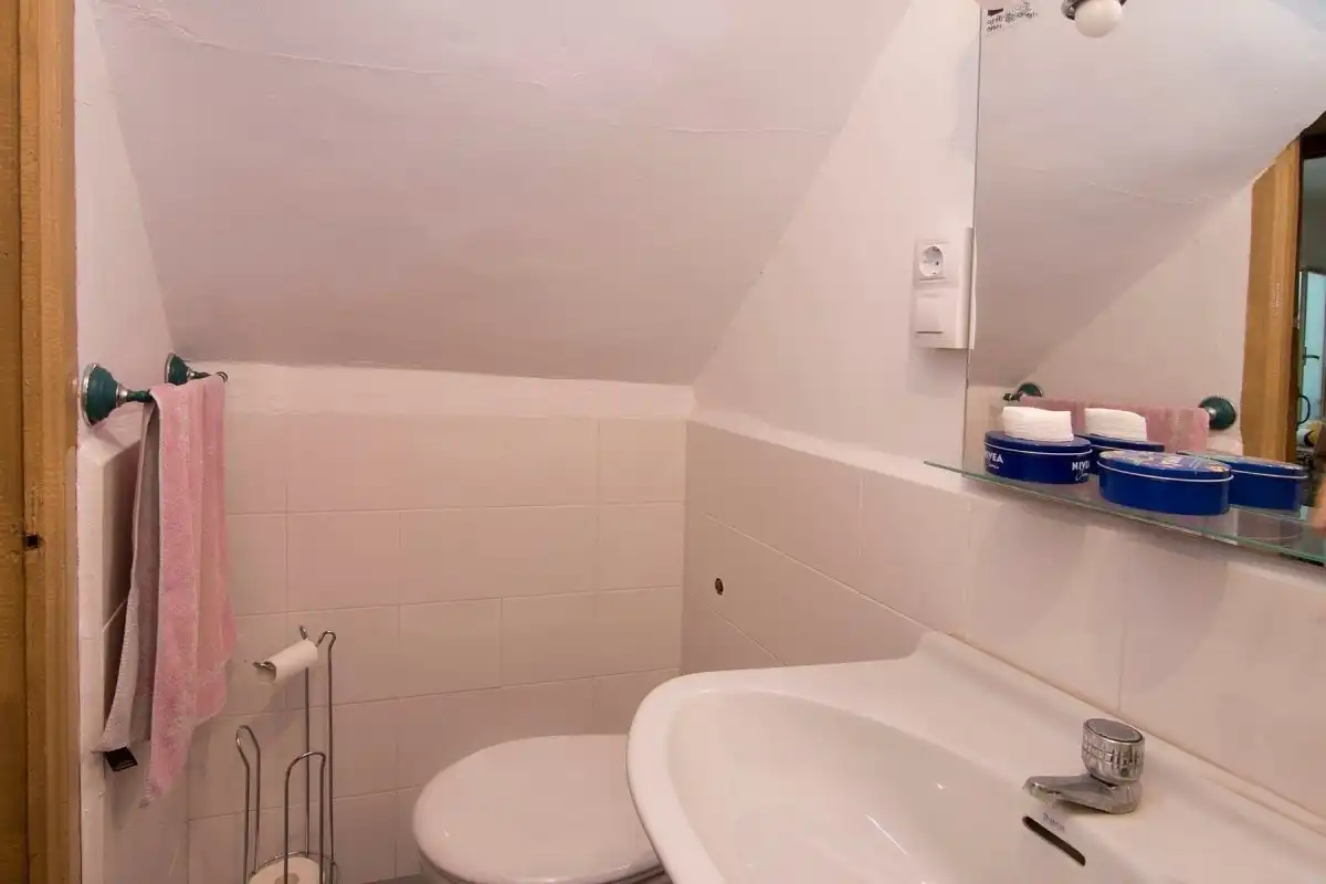 Baño de Finca rústica en venta en Güéjar Sierra con Jardín privado, Terraza y Piscina