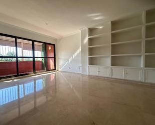 Living room of Flat to rent in  Sevilla Capital  with Air Conditioner and Terrace