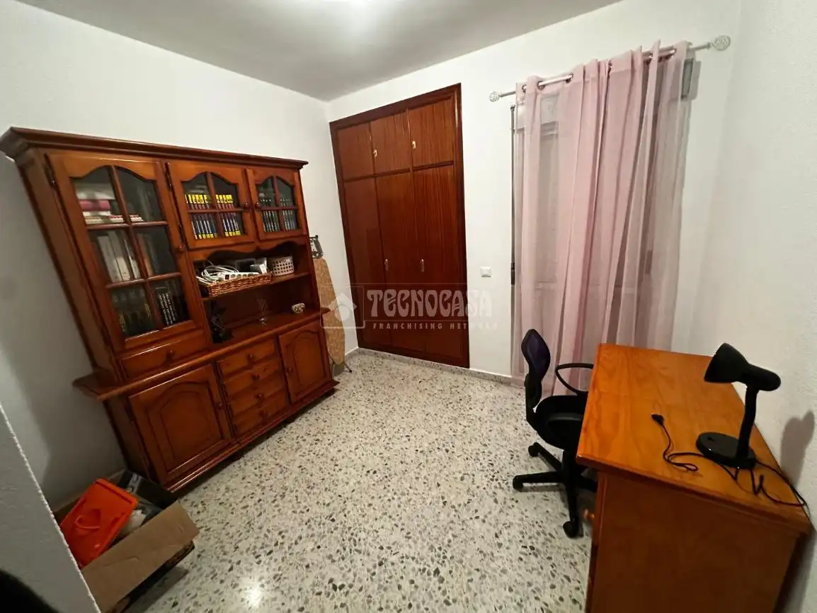 Dormitori de Pis en venda en Mérida amb Calefacció i Balcó