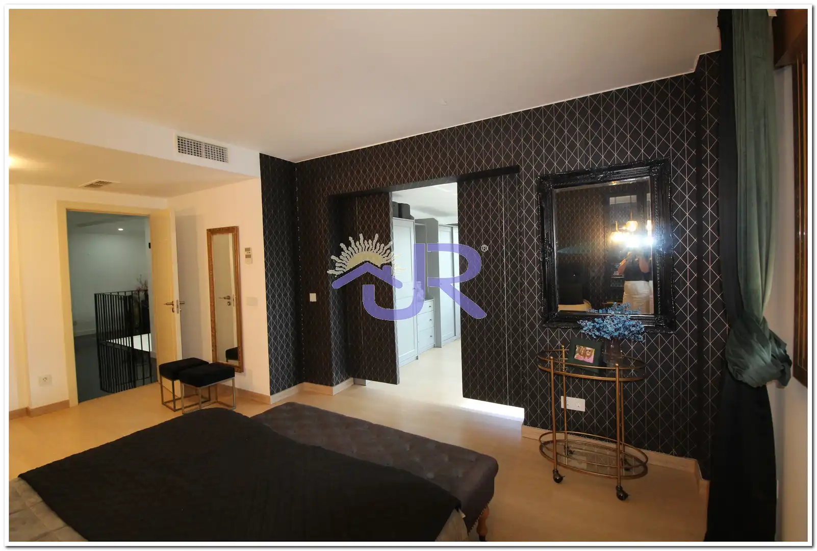 Bedroom of Houses for sale in Paracuellos de Jarama  with Air Conditioner, Private garden and Swimming Pool
