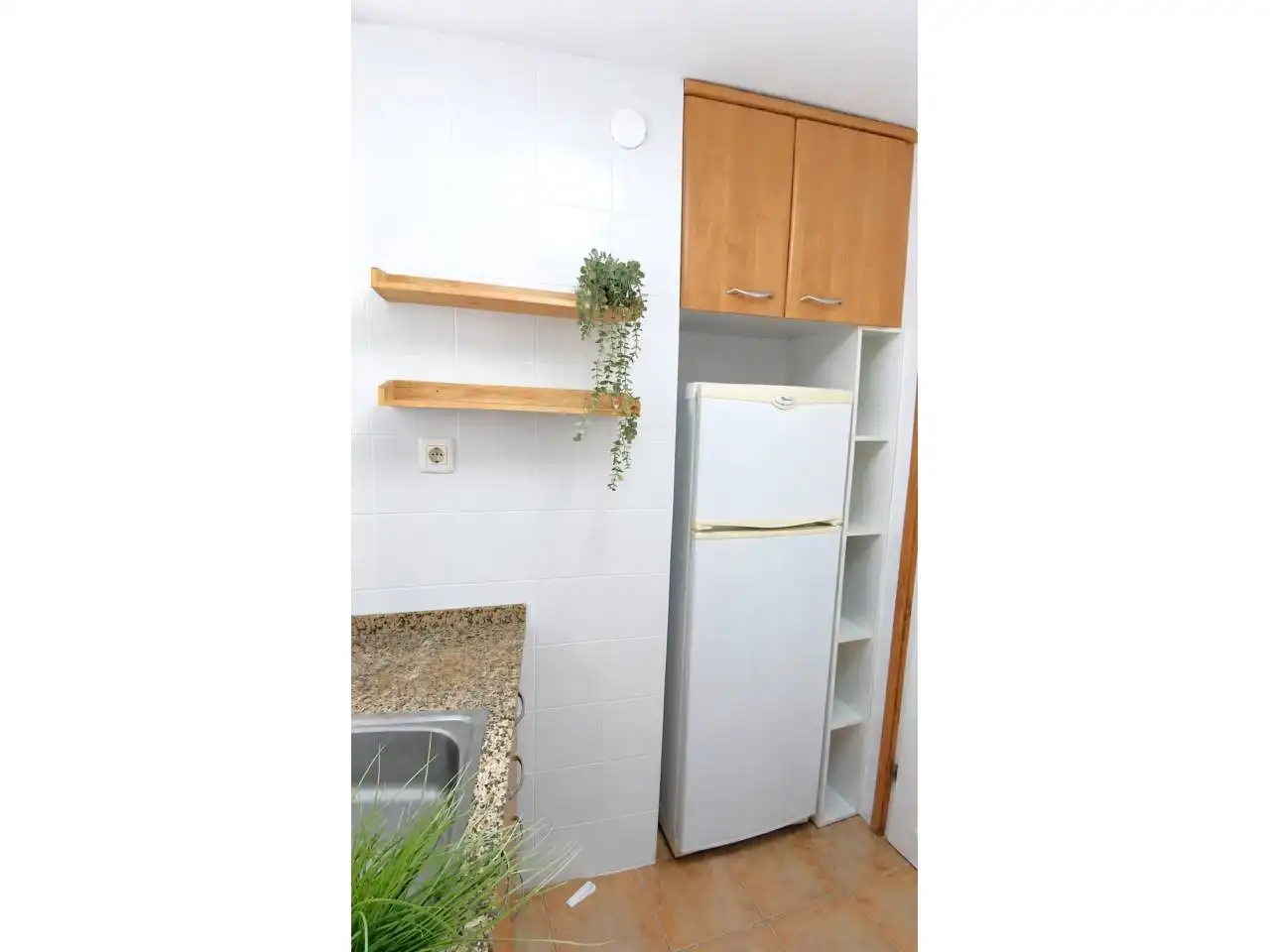 Cuina de Apartament de lloguer en Cambrils amb Aire condicionat, Parquet i Terrassa