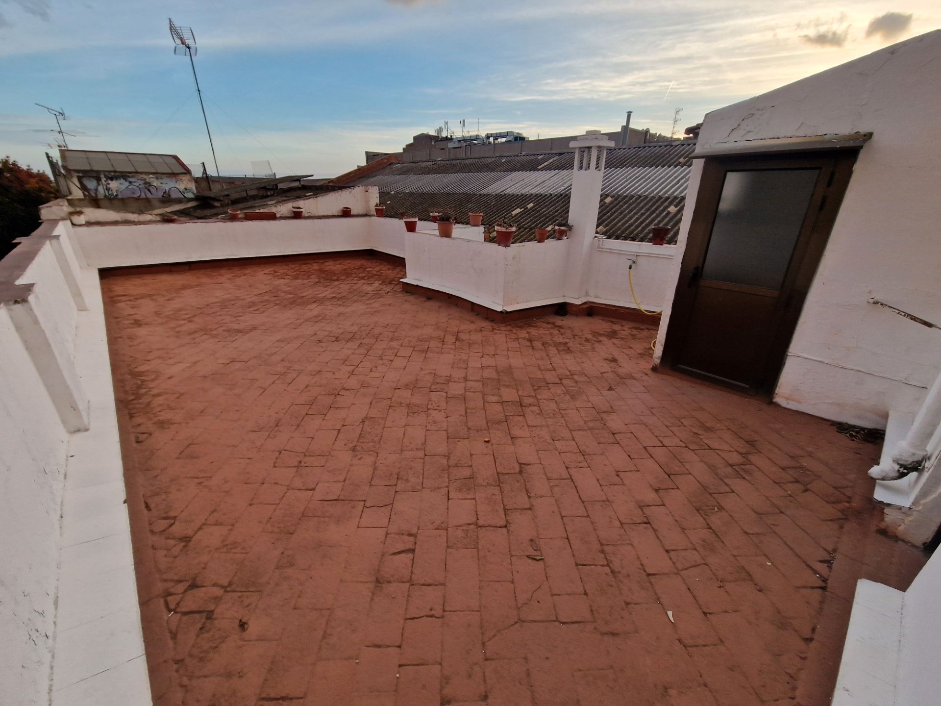Terrassa de Pis en venda en L'Hospitalet de Llobregat amb Aire condicionat, Terrassa i Forn
