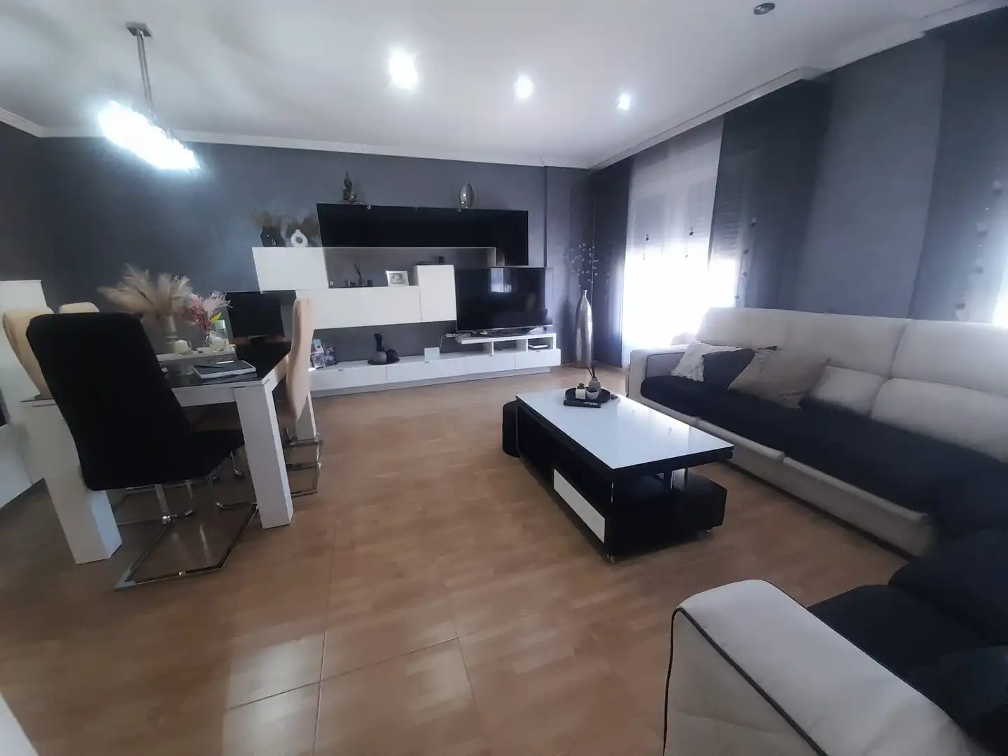 Sala d'estar de Pis en venda en Puertollano amb Aire condicionat i Parquet