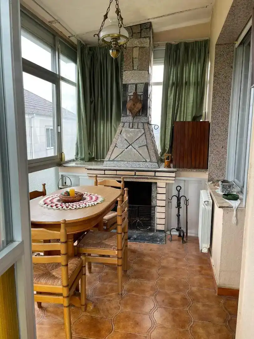 Comedor de Piso en venta en Trasmiras con Balcón