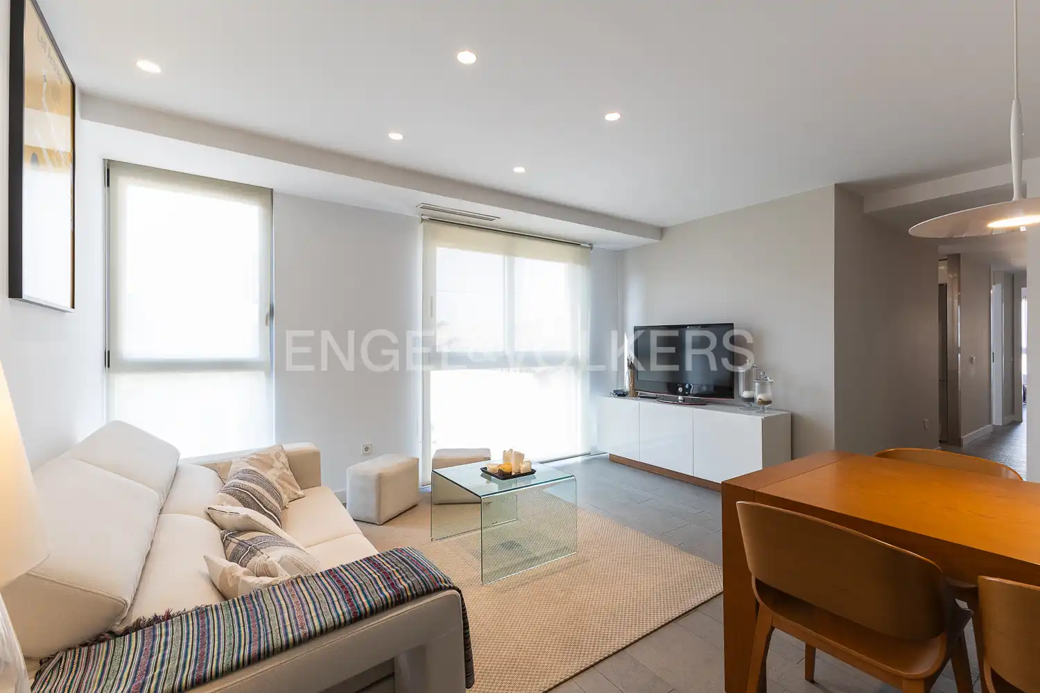 Wohnung zur Miete in Calle Isabel de Villena, La Malva-rosa