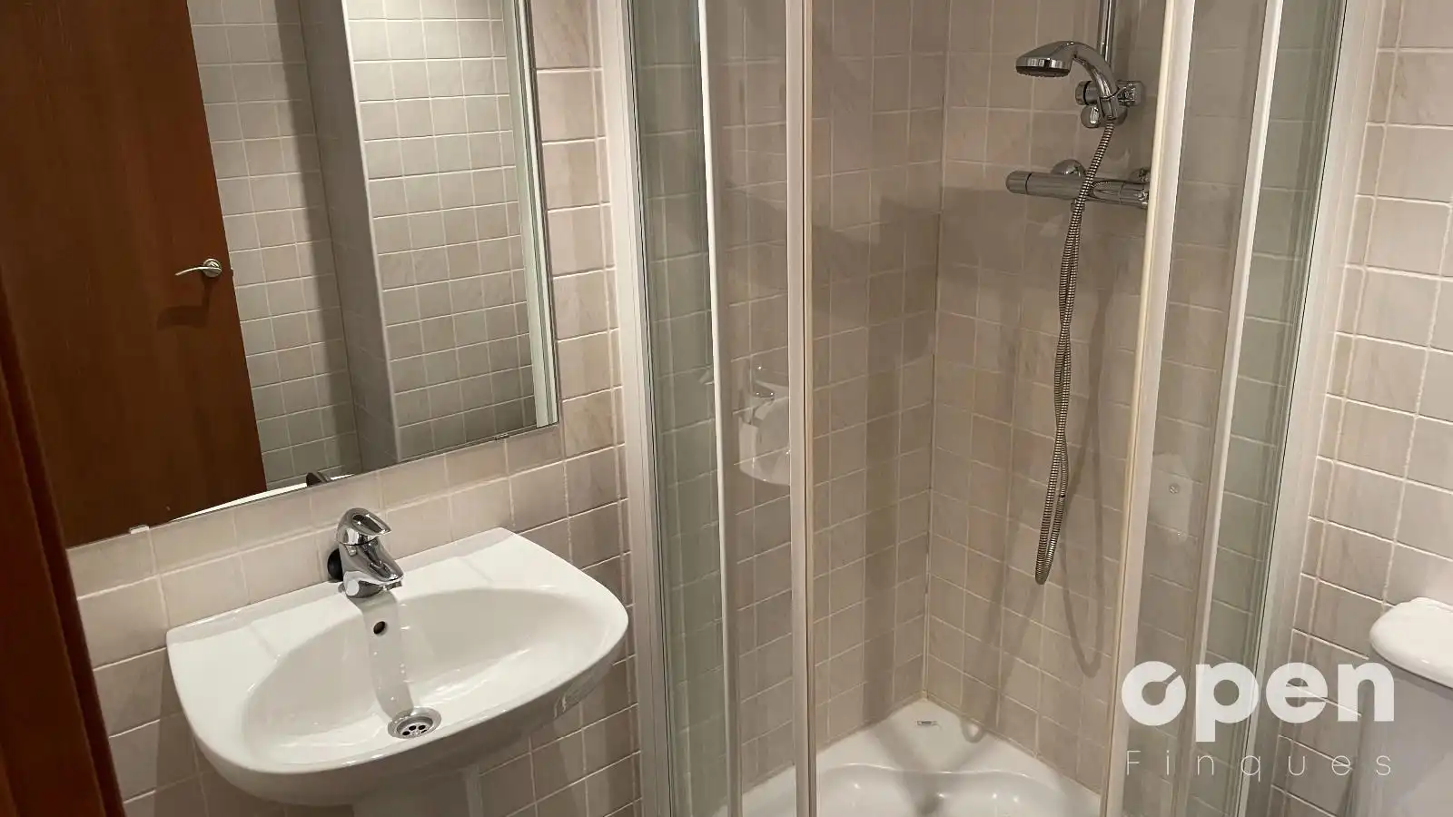 Baño de Piso en venta en Terrassa con Aire acondicionado, Calefacción y Parquet