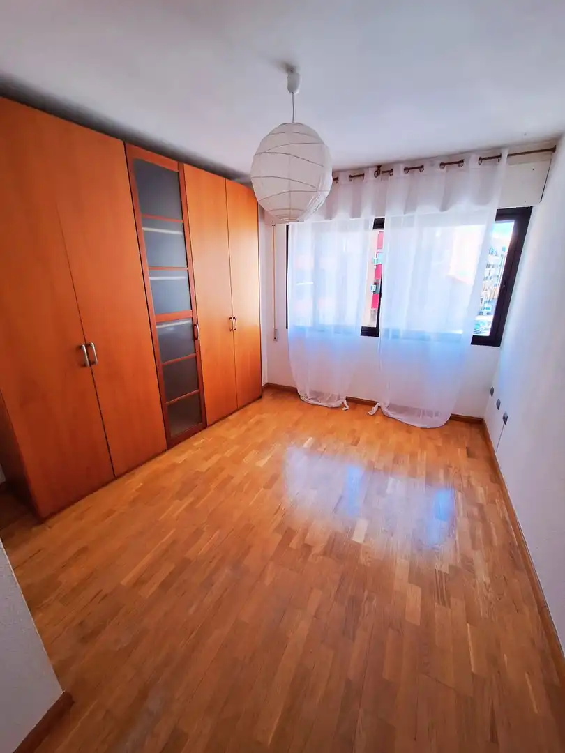 Habitación de Piso de alquiler en Madrid con Aire acondicionado, Calefacción y Parquet