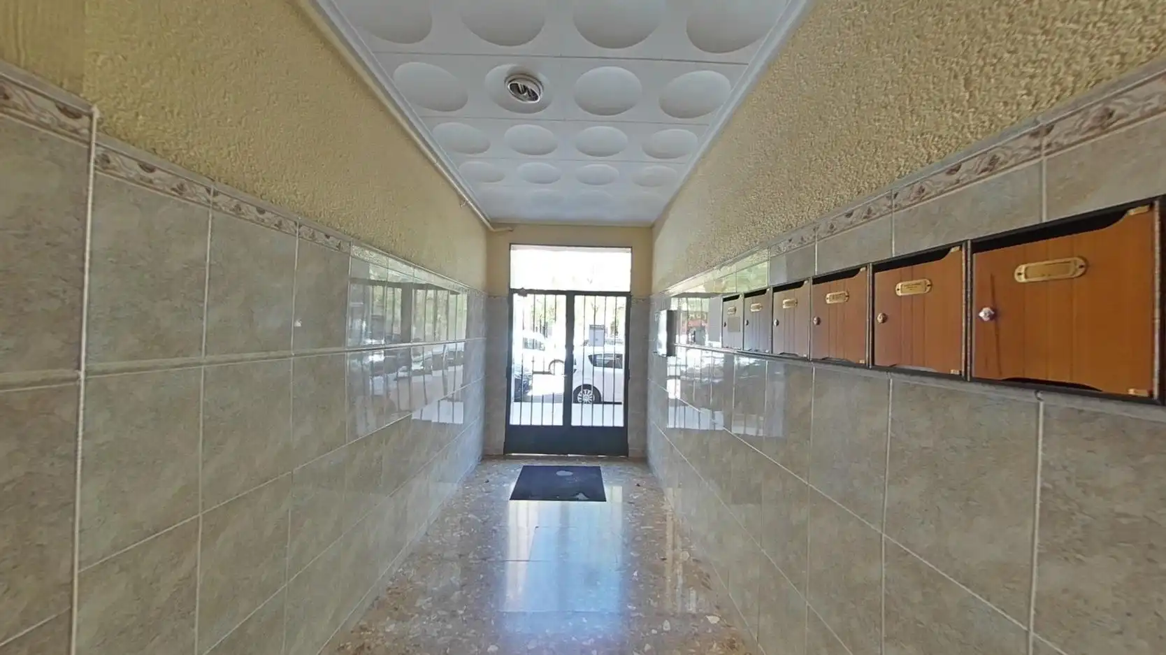 Piso en venta en Zaragoza con Calefacción, Horno y Balcón