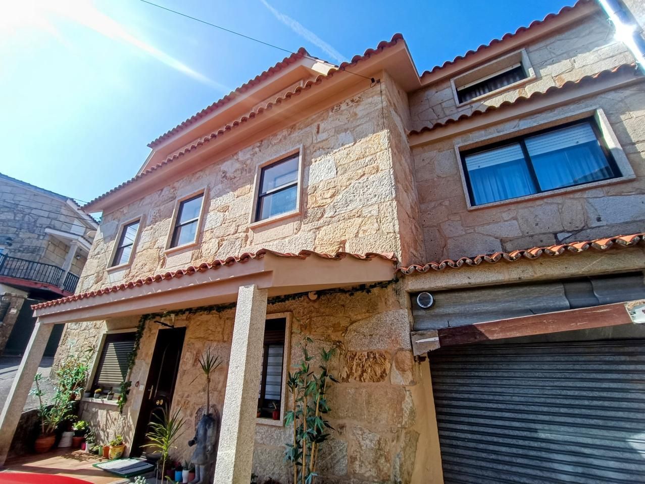 Vista exterior de Casa o chalet en venta en Vigo  con Calefacción y Amueblado