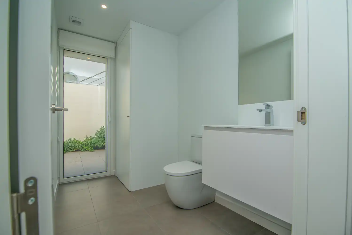 Baño de Casa o chalet en venta en L'Escala con Aire acondicionado, Calefacción y Jardín privado
