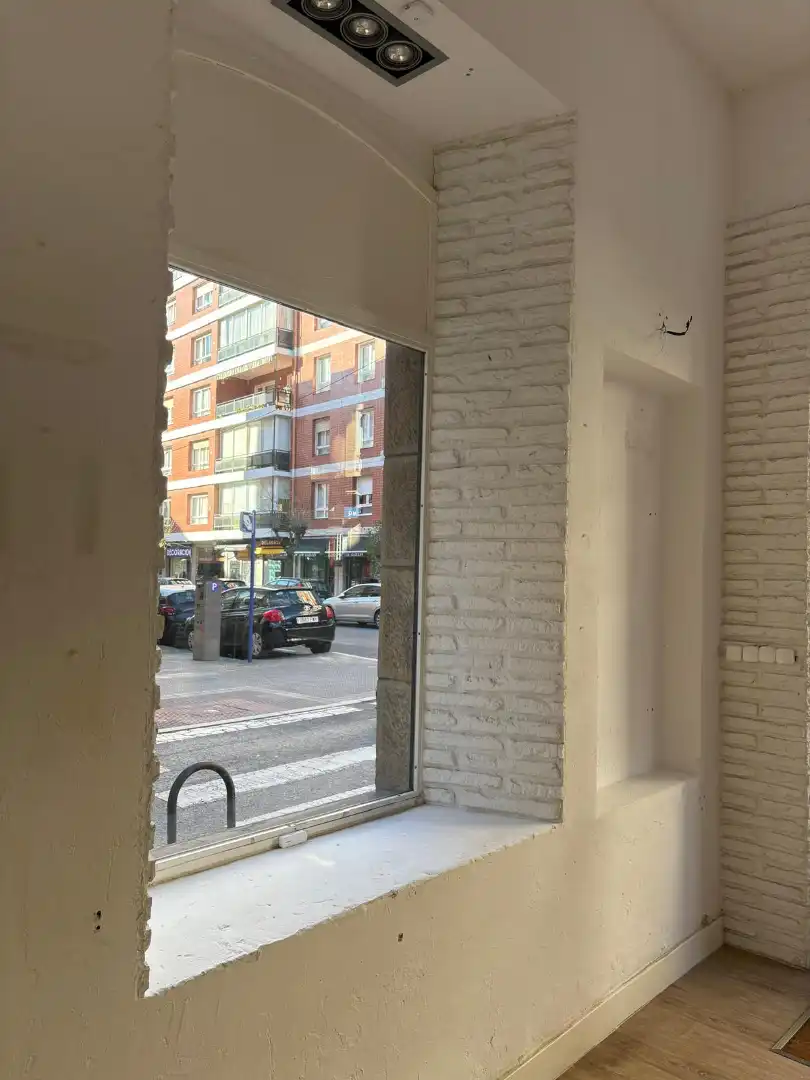 Local comercial en alquiler en Bidearte Kalea 6, imagen 2
