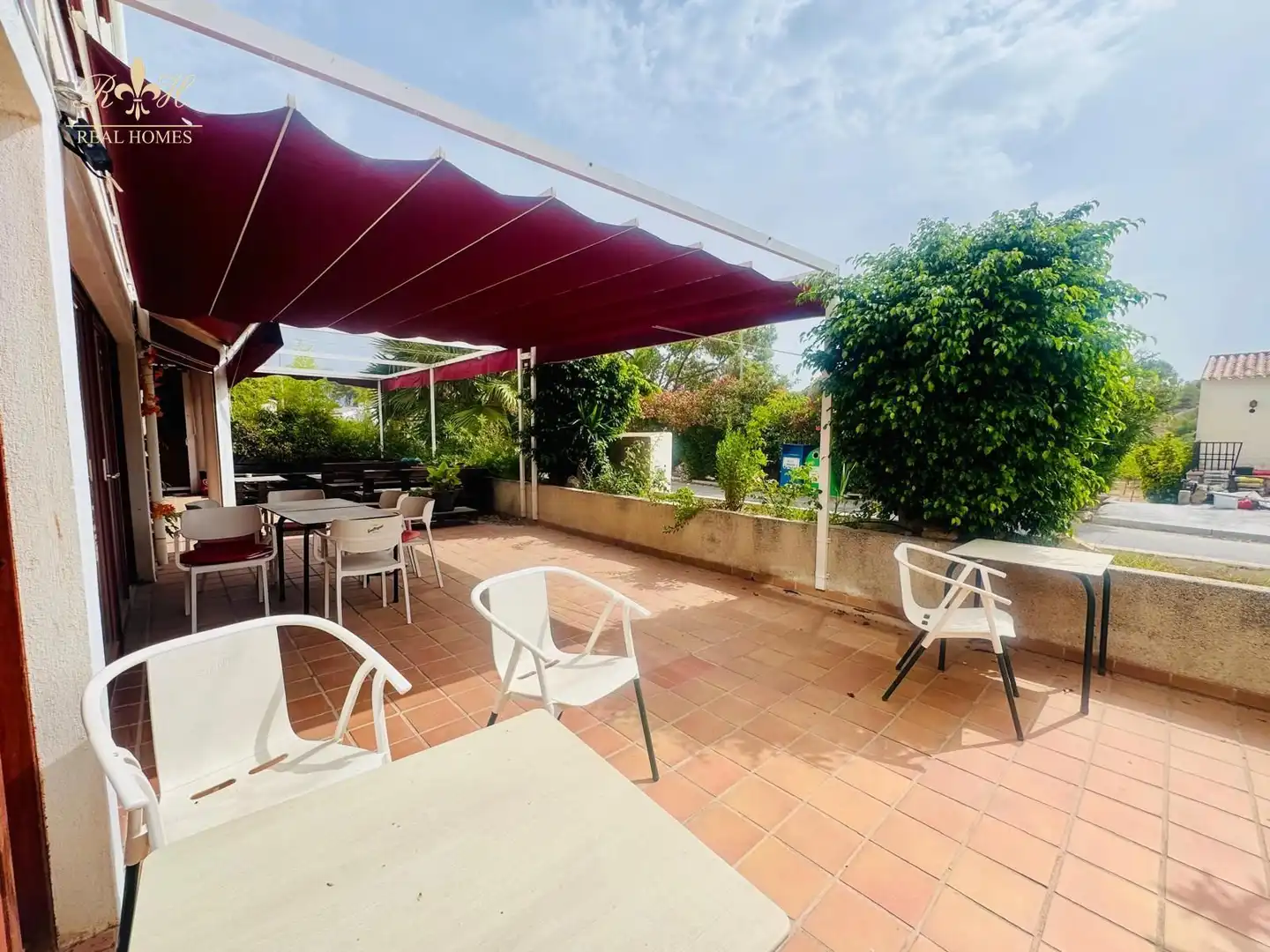 Local comercial en traspàs a HELECHO Nº 1 - RESTAURANTE EL JARDÍN -, imagen 2