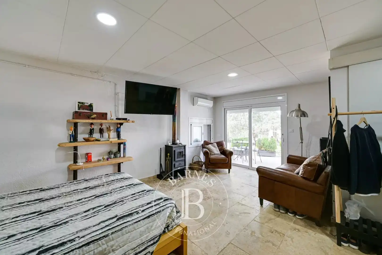 Country homes for sale in Montbarbat