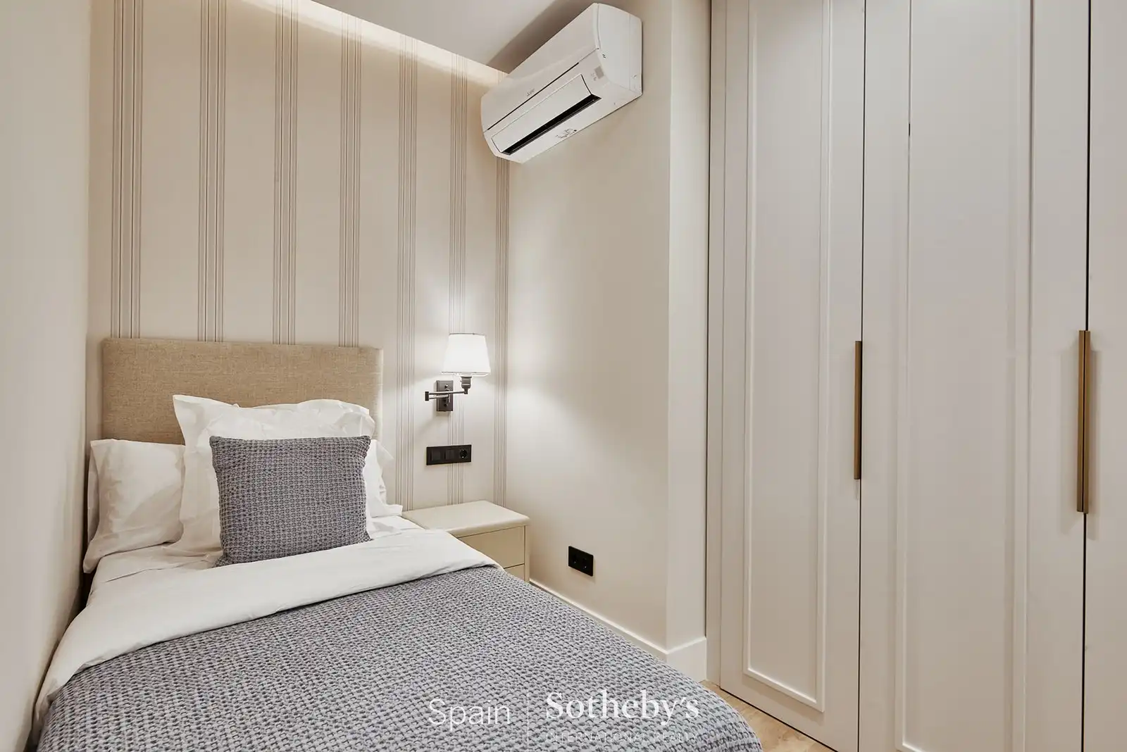 Schlafzimmer von Wohnungen zum Verkauf in Madrid mit Klimaanlage und Heizung
