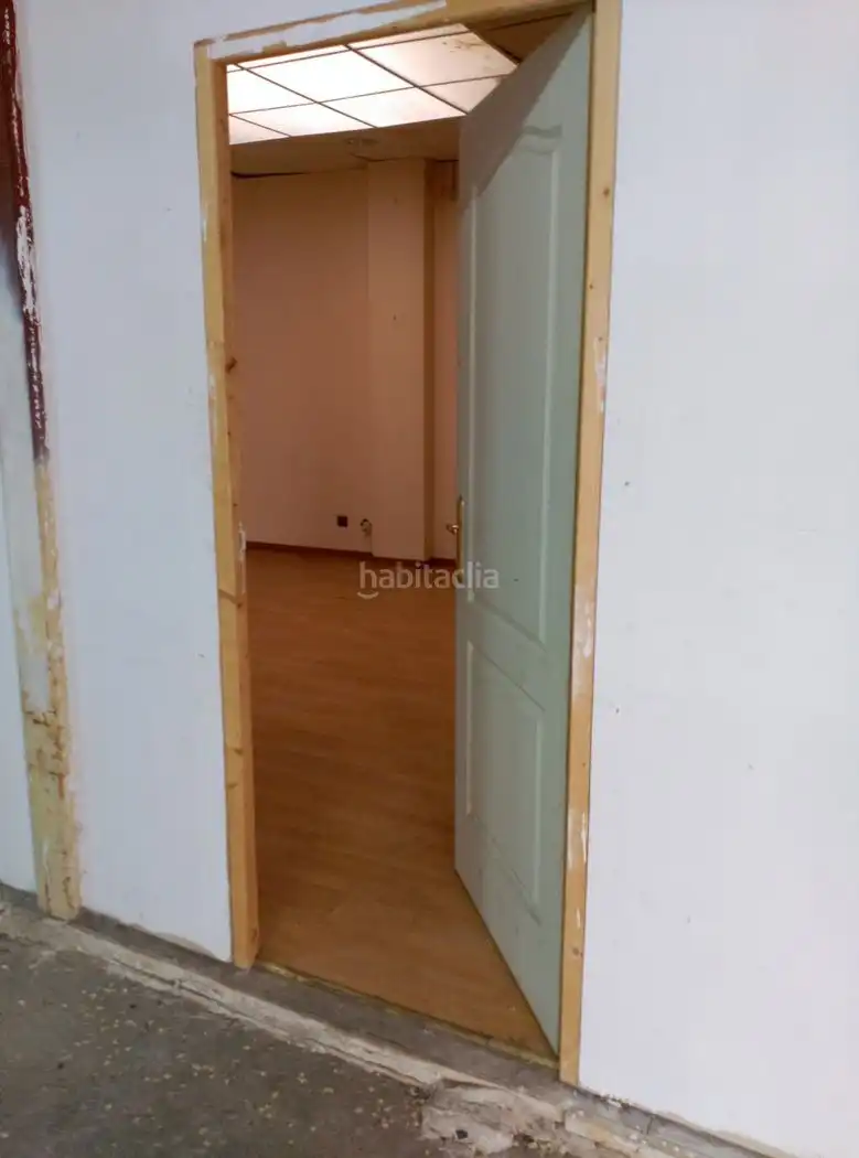 Local comercial en venta en Plaza Isabel la Católica 3, imagen 3