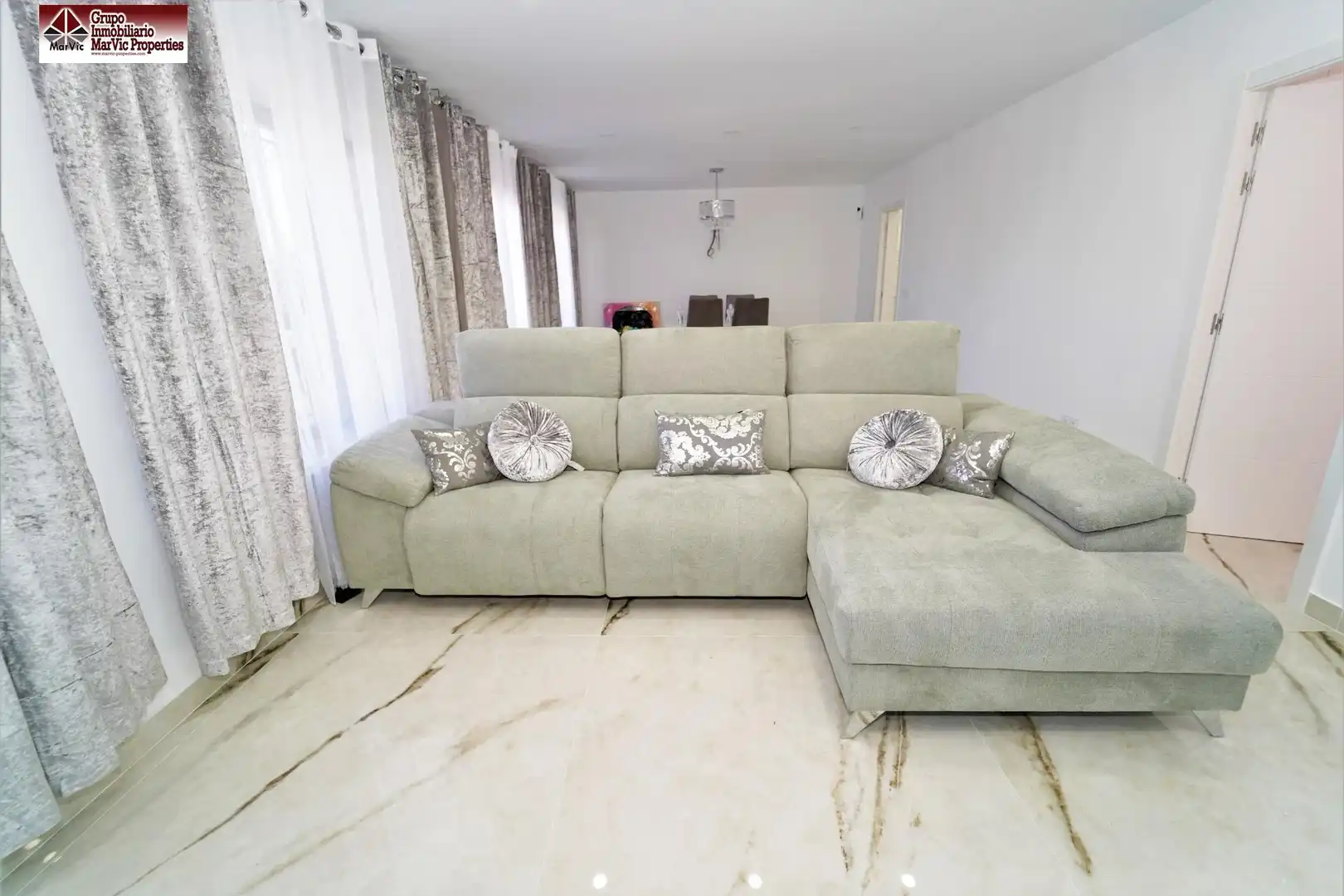 Chalet con piscina en venta en Coloma, imagen 26