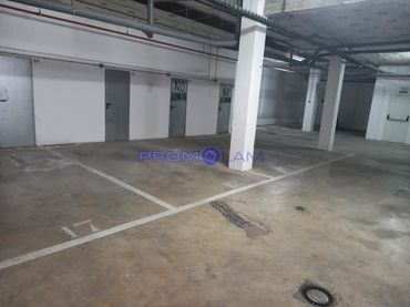 Parking for sale in Rodrigo De Triana