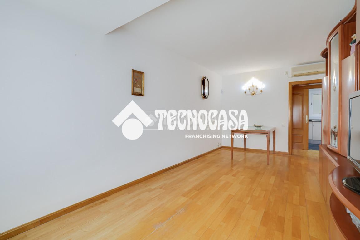 Flat for sale in Sant Adrià de Besòs  with Air Conditioner, Parquet flooring and Terrace