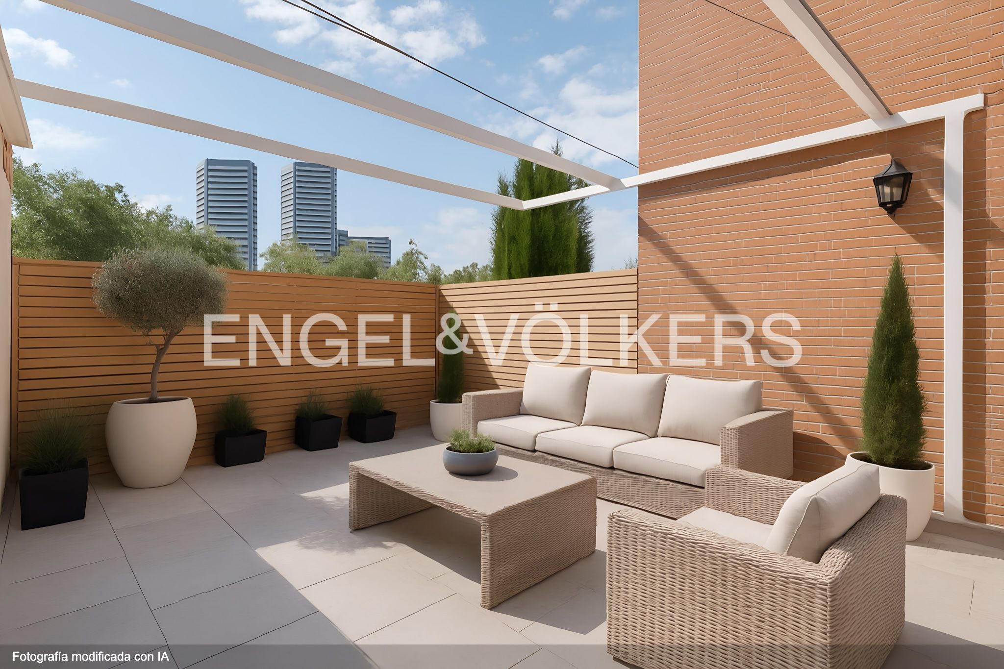 Terrassa de Casa adosada en venda en  Madrid Capital amb Aire condicionat, Calefacció i Jardí privat