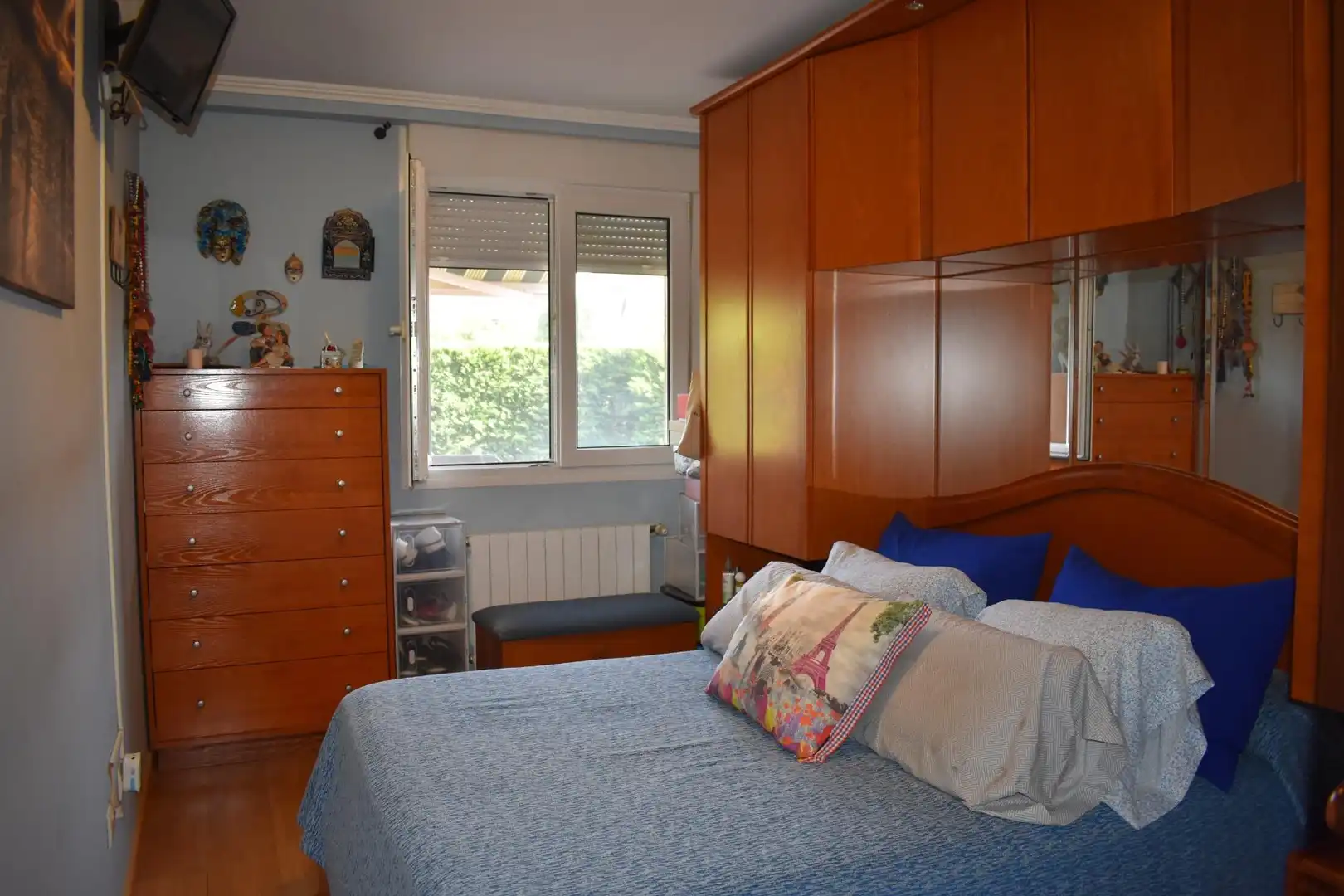 Schlafzimmer von Erdgeschoss zum Verkauf in Penagos mit Heizung, Privatgarten und Gemeinschaftspool