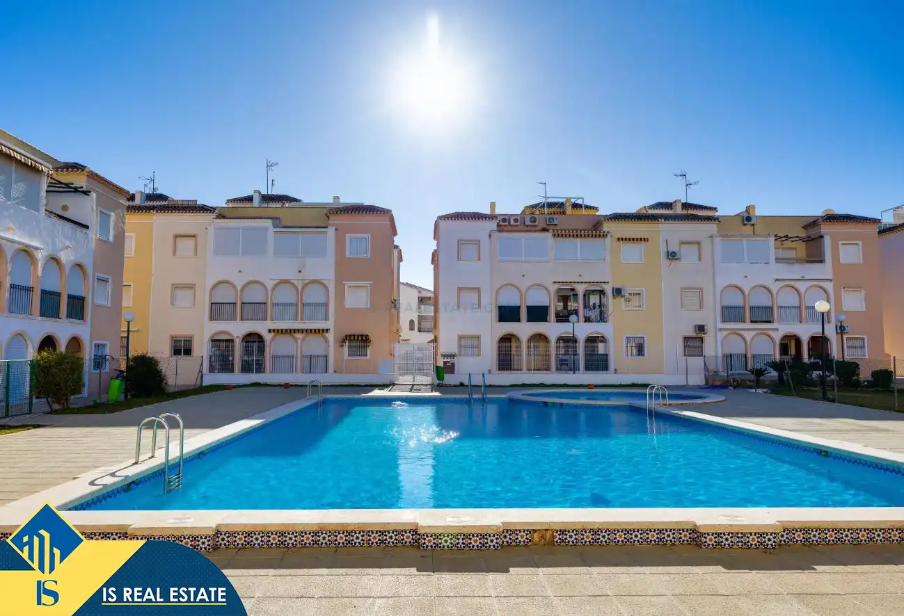 Bungalow mit Pool zum Verkauf in Playa del Acequión, Náufragos y Rocío del Mar