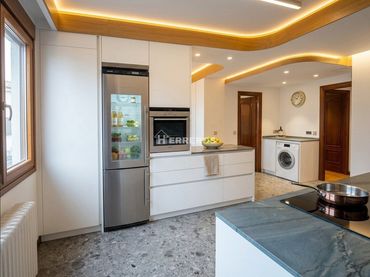 Wohnung mit Balkon zum Verkauf in DIEGO DE VELAZQUEZ