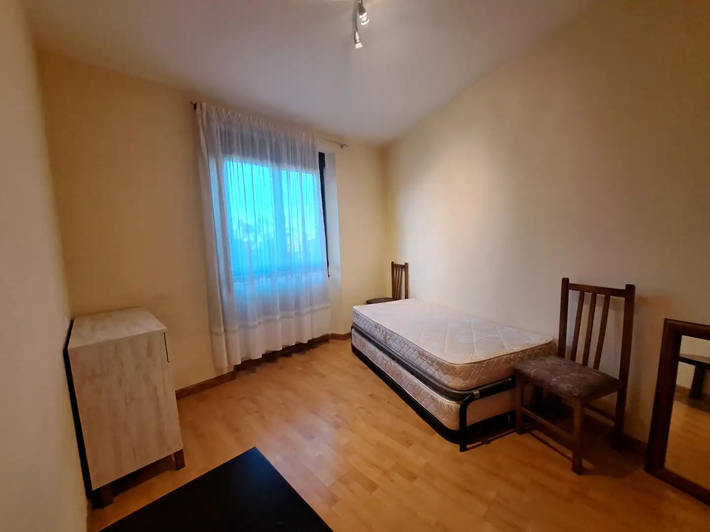 Habitación de Apartamento de alquiler en San Claudio - La Chantría