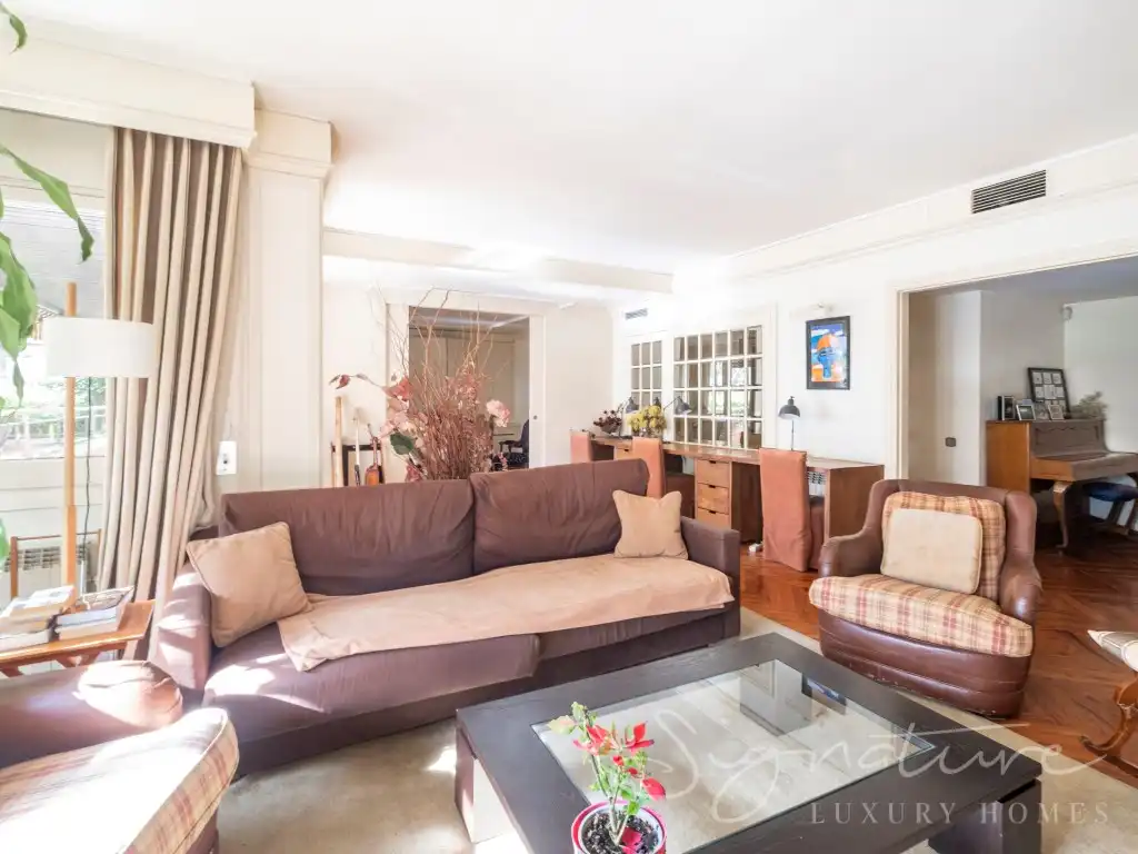 Living room of Ground floor for sale in Sant Cugat del Vallès  with Heating, Private garden and Terrace